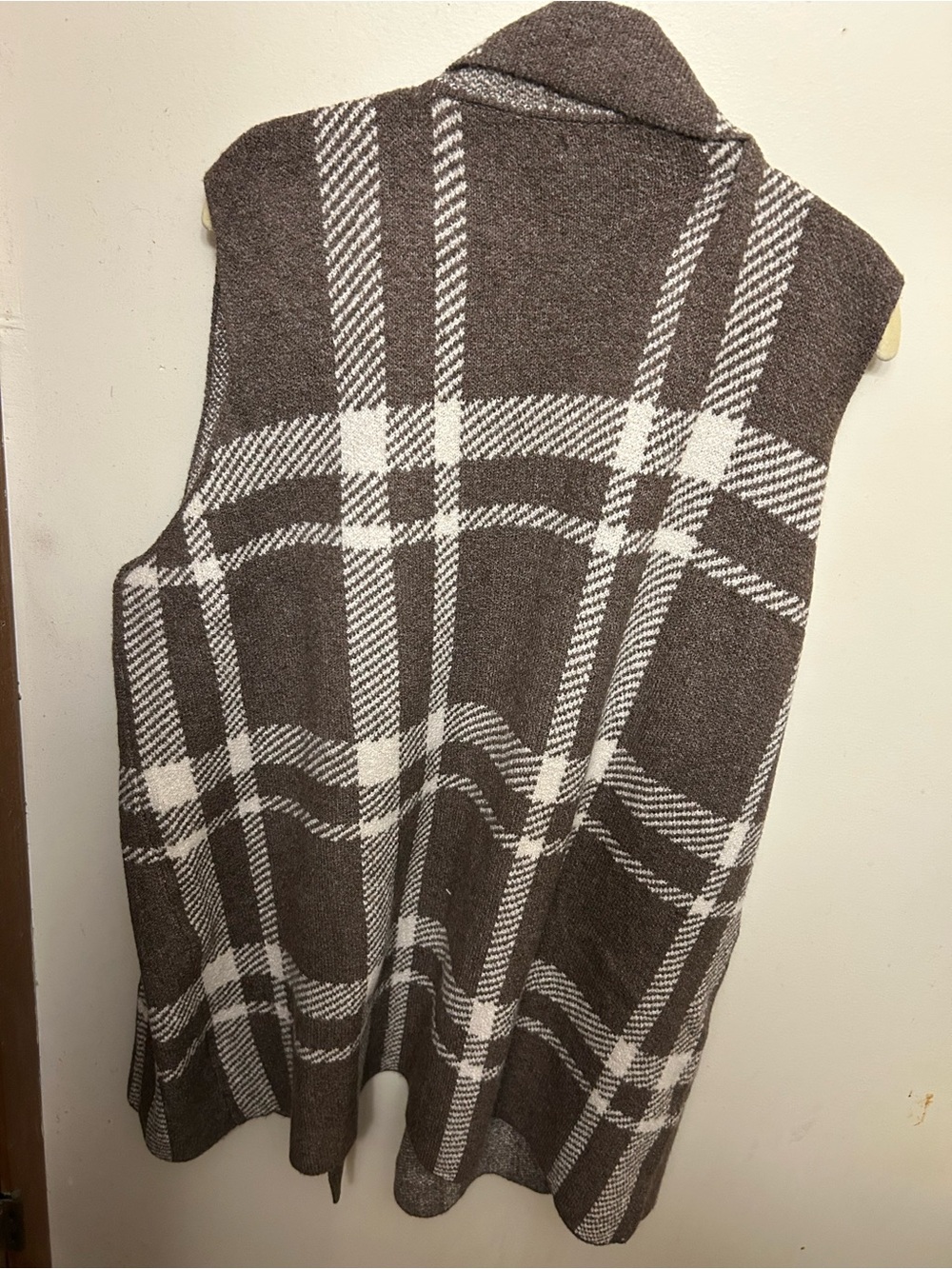Maurices Brown and White Plaid Knit Sleeveless Cardigan Vest - Picture 7 of 7